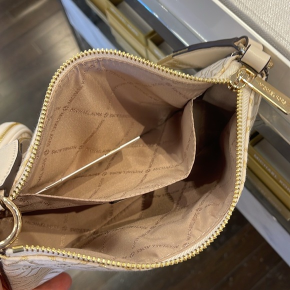 MICHAEL KORS Jet Set Travel Small Logo Jacquard Crossbody With Tech Attach NWT - Picture 11 of 16